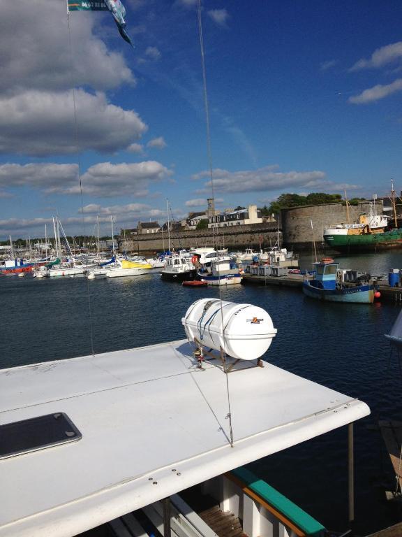 Hotel Du Port Concarneau Oda fotoğraf