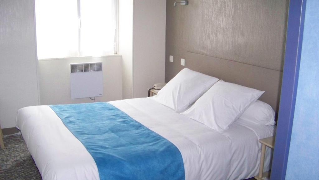 Hotel Du Port Concarneau Oda fotoğraf